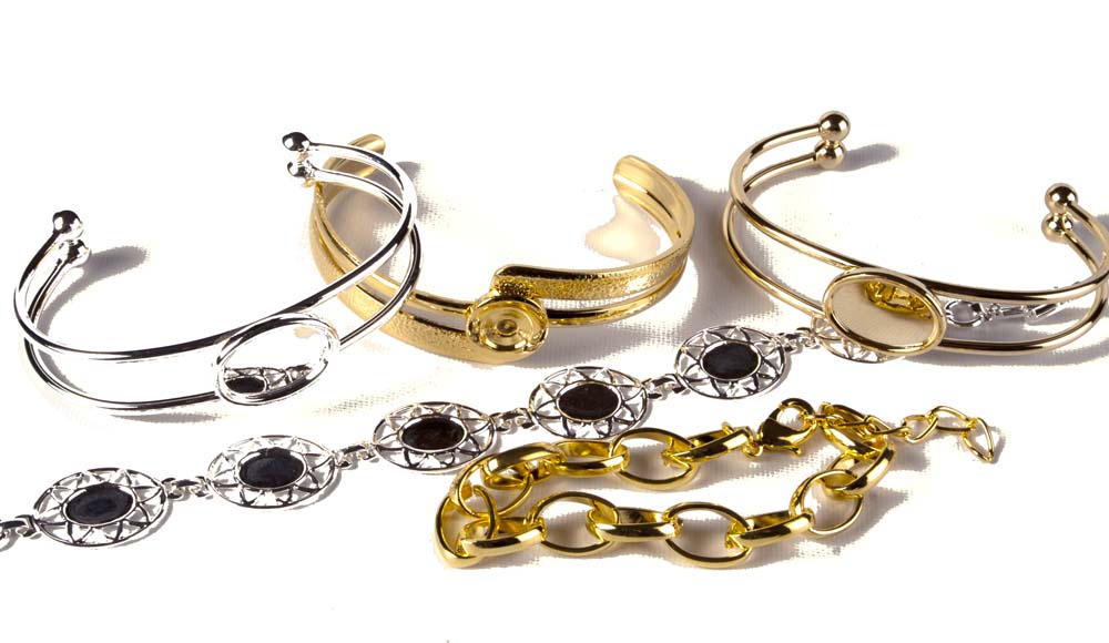 Bangles and Bracelets 